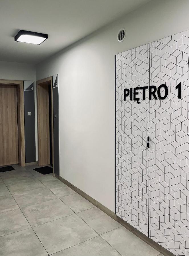 Apartament Husarska Apartman Rumia Kültér fotó